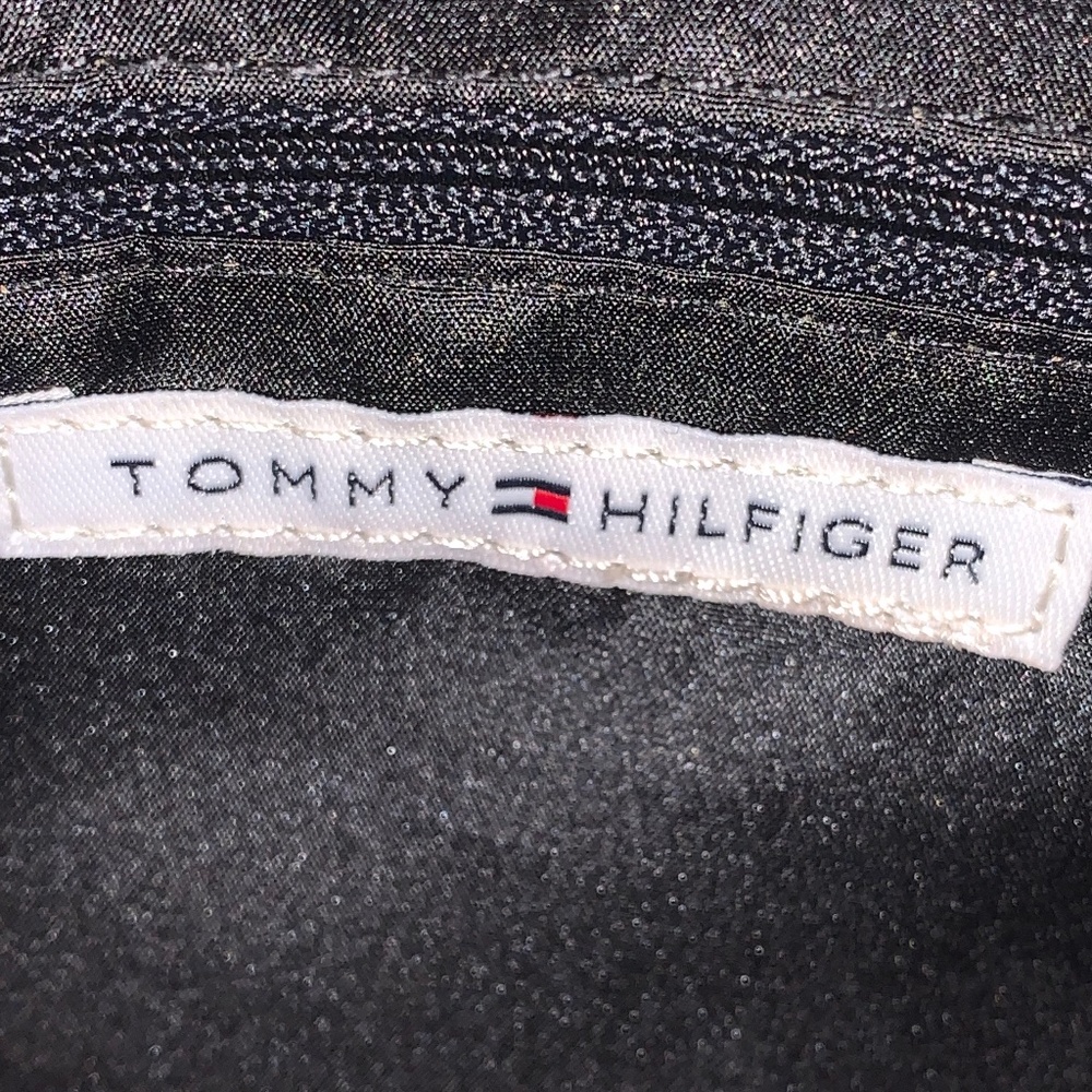 Tommy Hilfiger purse - Picture 4 of 5